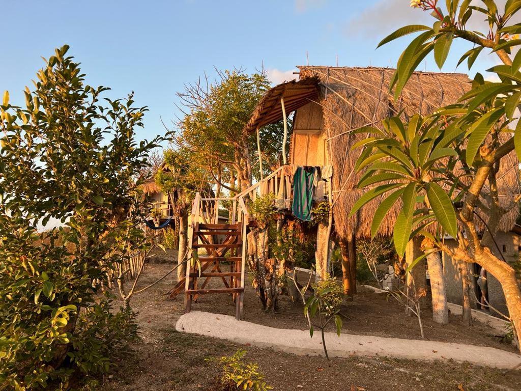 Eco-Tourist Dreamstay Treehouse Tanglad Exterior photo